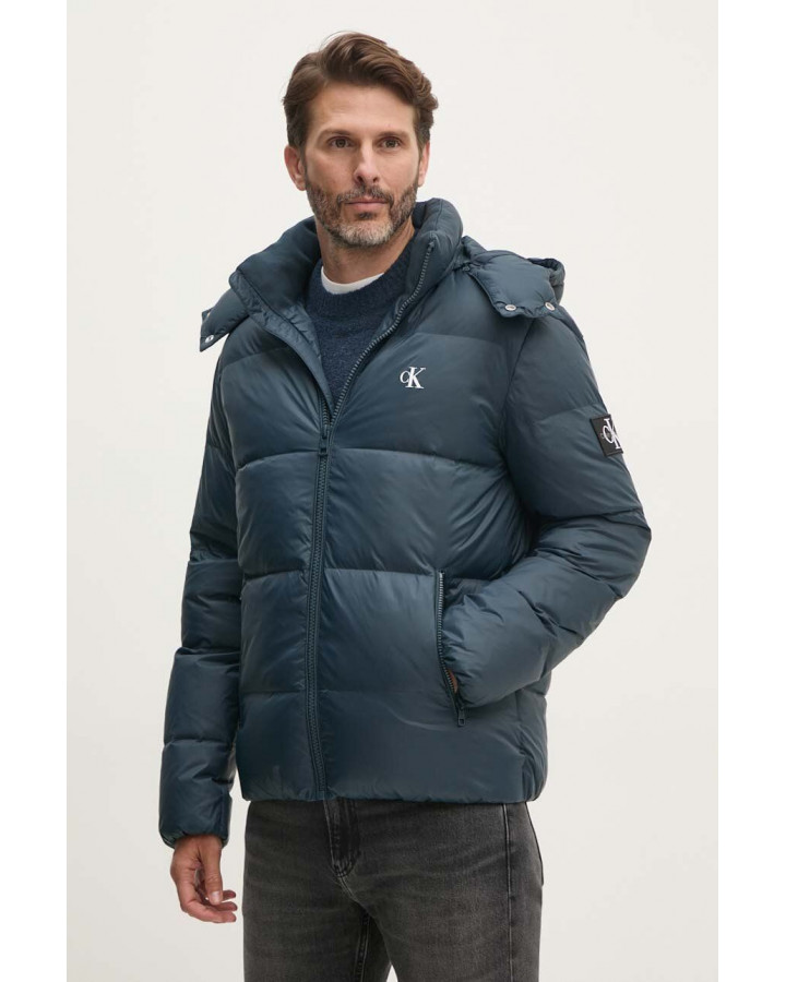 ESSENTIAL DOWN JACKET