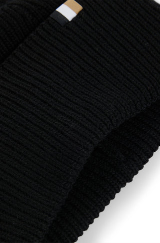 BOSS Mössa Dam – Ribbstickad Beanie med Signature Stripe Black